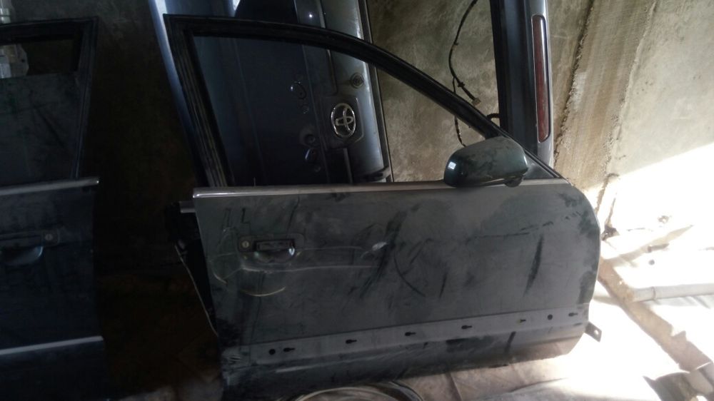 Дверь Ауди капля