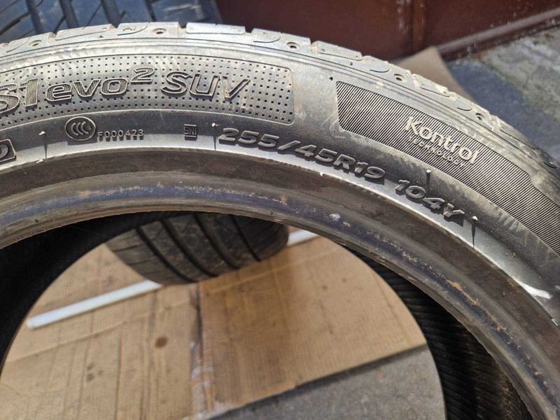 2 Hankook R19 255/45
летни гуми 
DOT1919
