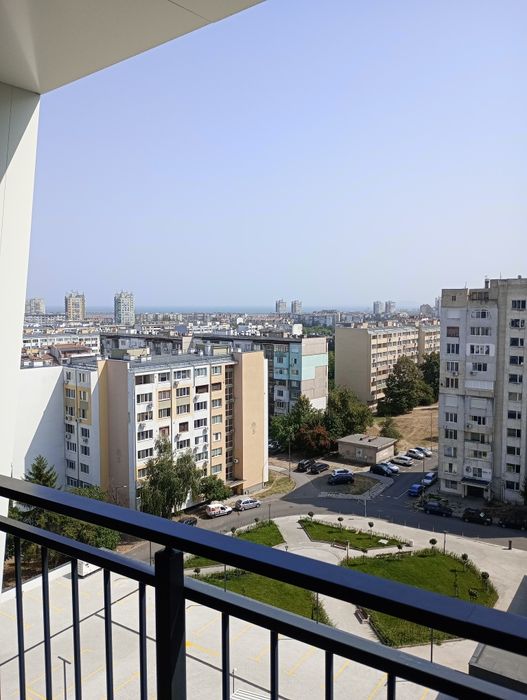 Тристаен обзаведен апартамент