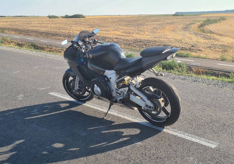 Vând Yamaha YZF R6