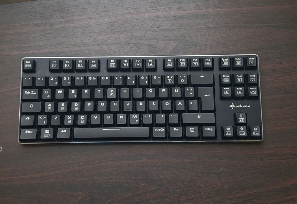 Tastatura mecanica Sharkoon