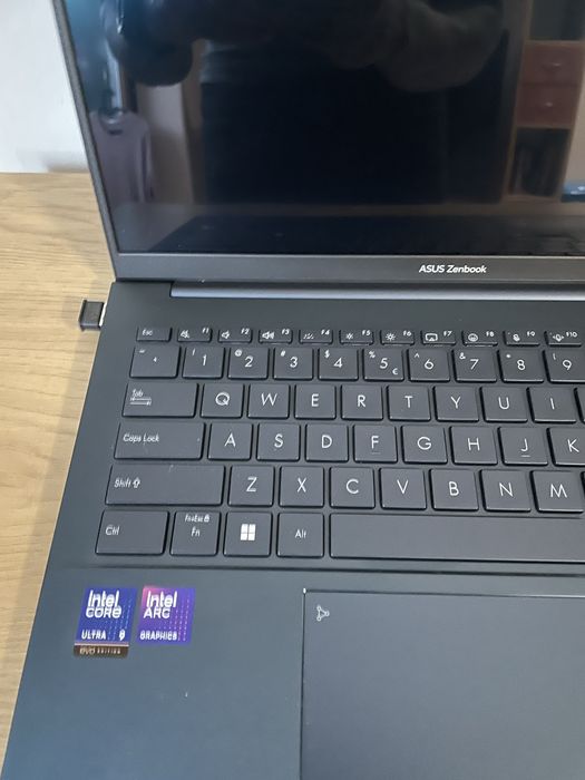 Asus Zenbook 14 UX3405CA