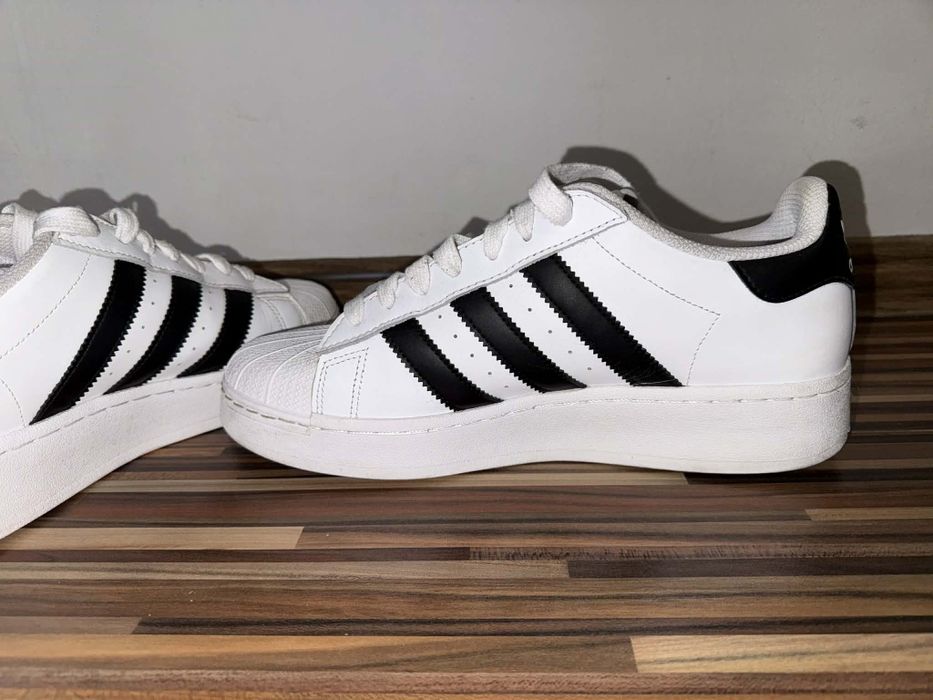 Adidas Superstar