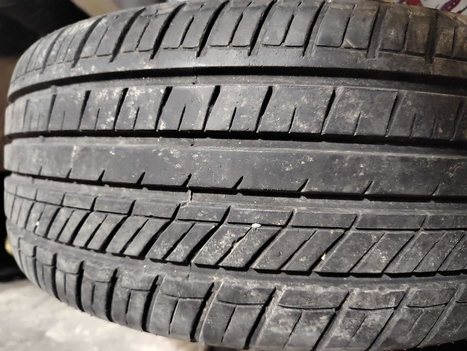 225 45 18 2броя летни гуми