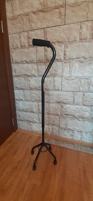 Бастун Четириопорен Алуминиев