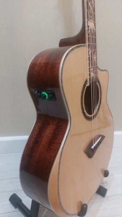 Электро акустическая гитара CRAFTER