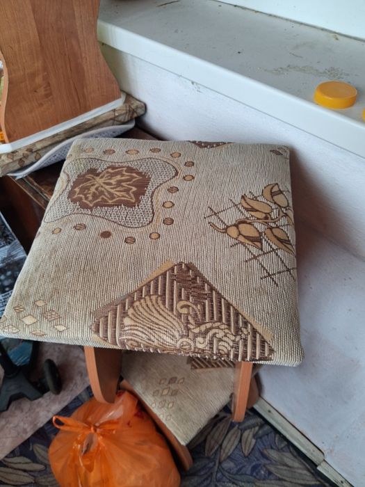 Продам стулья  в хорошем состояний