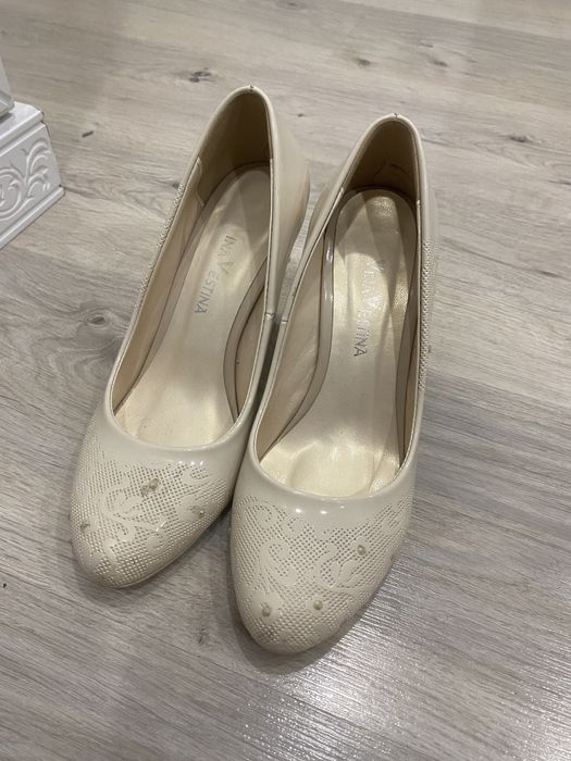 Продам кожаные туфли