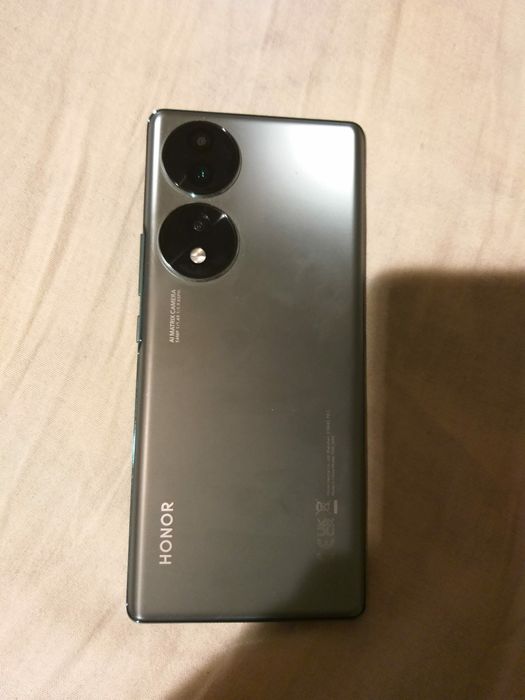 Vând Honor 70 in stare foarte bună