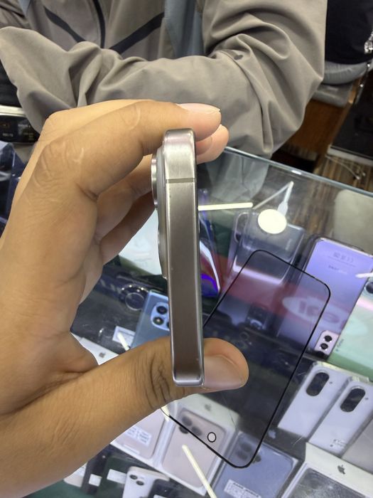 Iphone 15 pro titanium rang
