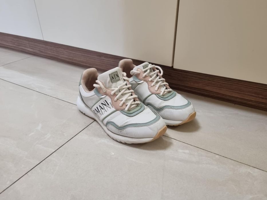 Дамски маратонки Армани,номер 39