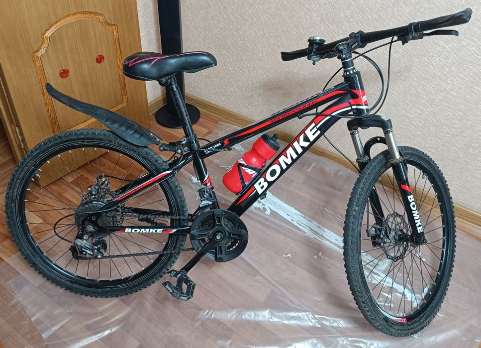Продам горный велосипед BOMKE