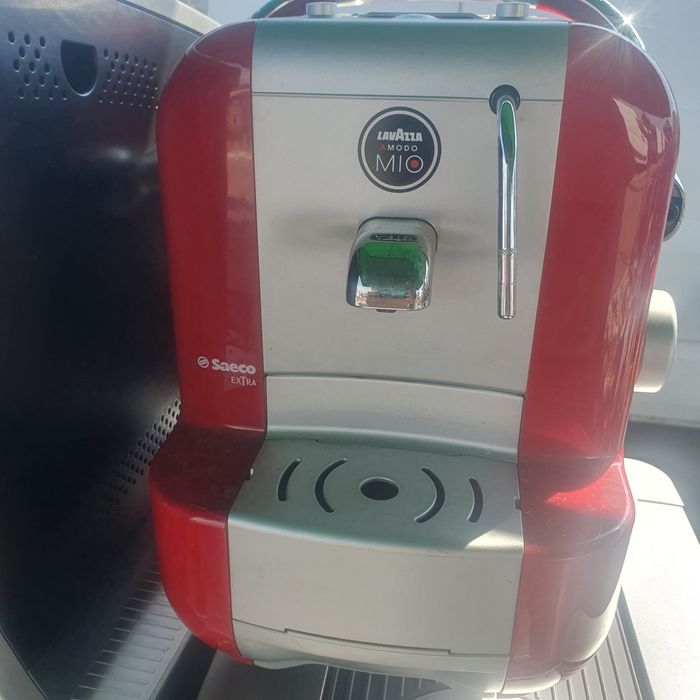 Expresor de cafea cu pastile saeco
