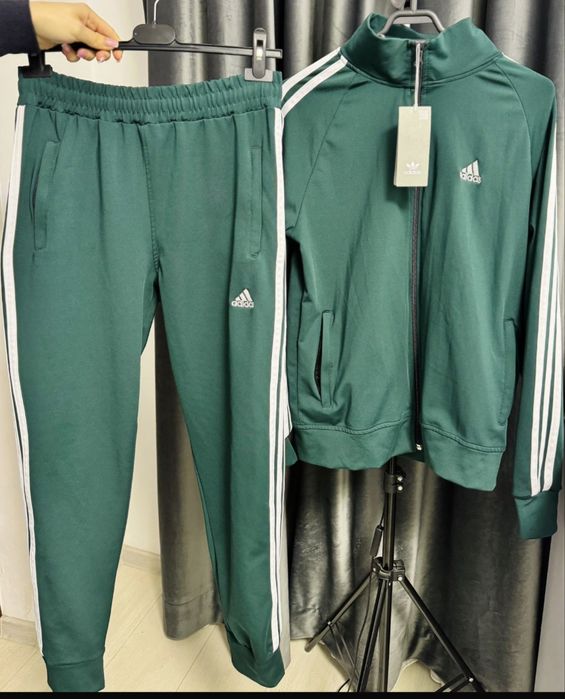 Trening de barbati nou cu eticheta