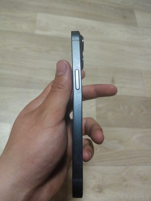 Продам айфон 14 на 128гб