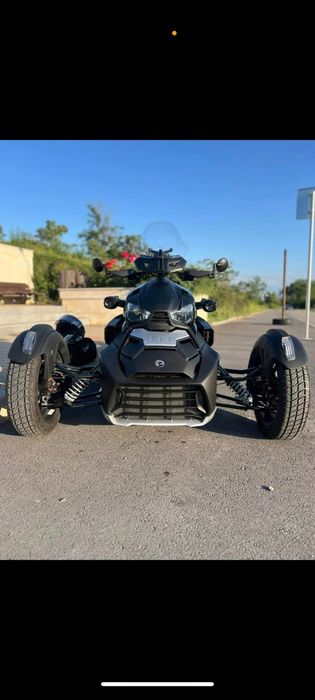 Продавам Can AM Bombardier