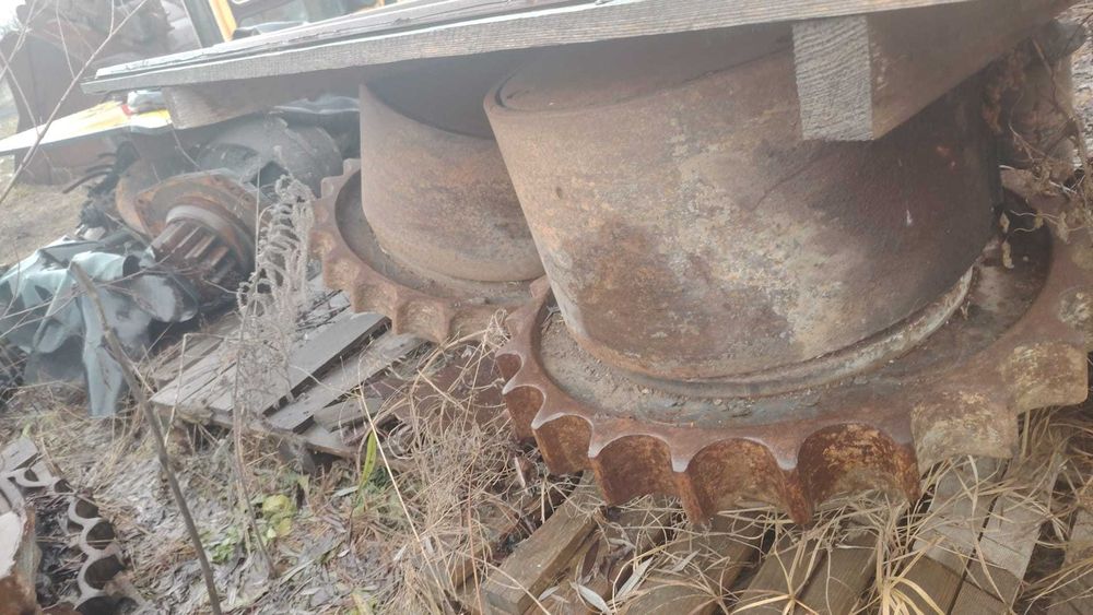 Vand 2 motoare excavator