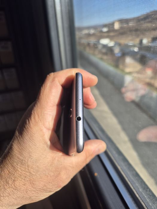 Telefon Zte Blade v7 ca nou