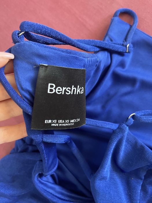 Рокля с цепка bershka XS