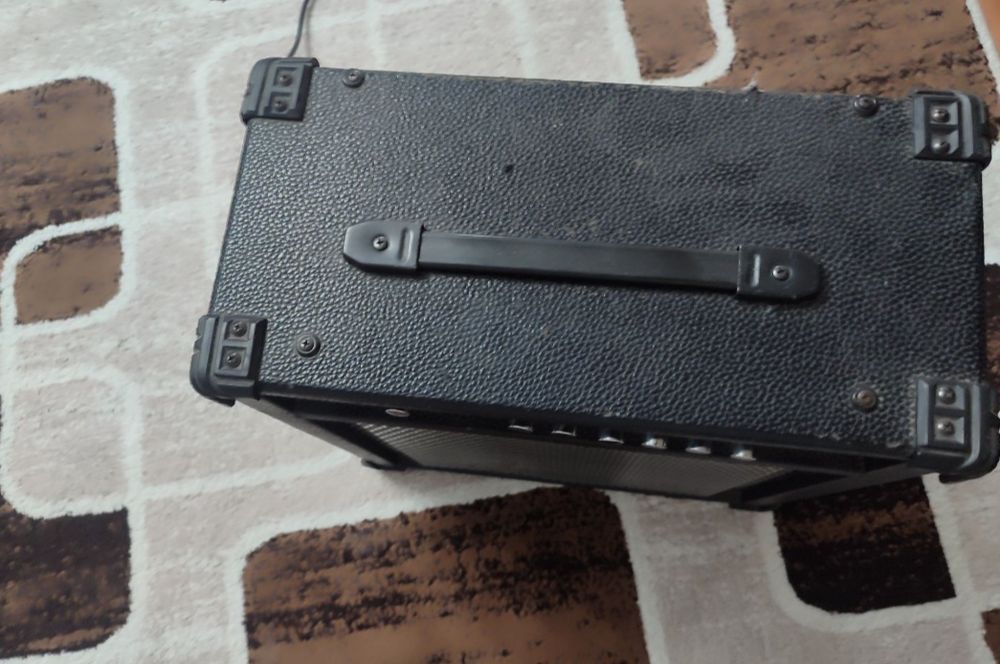 Комбик Комбоусилитель