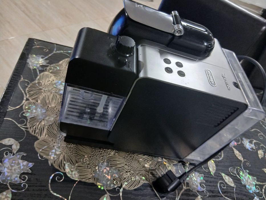 Delonghi nespresso latissima plus