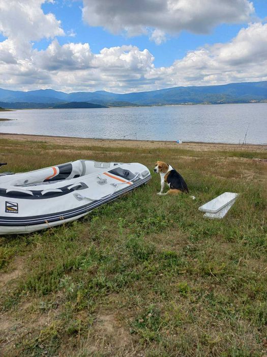 Продава се надуваема лодка