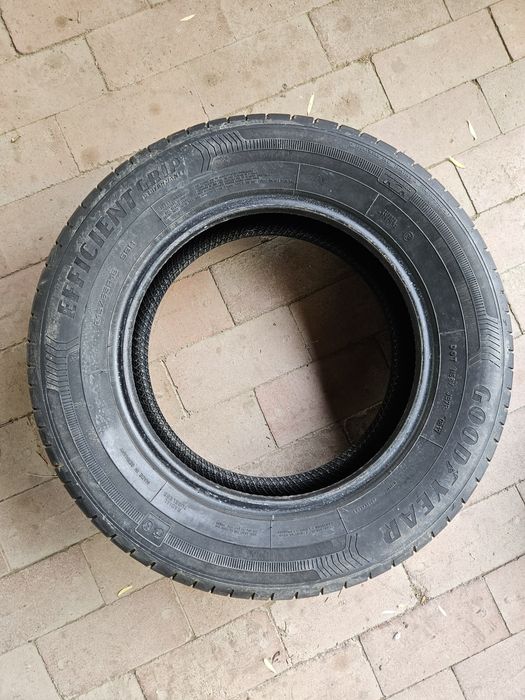 Anvelope 215.65.16