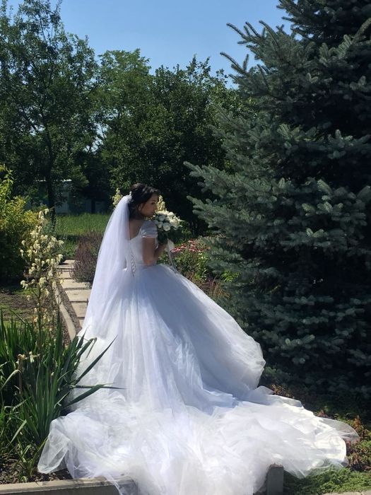 Свадебное платье б/у