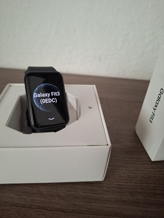 Смарт гривна Samsung Galaxy Fit 3