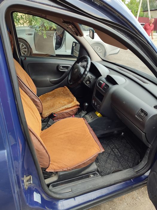 Продам машину Opel