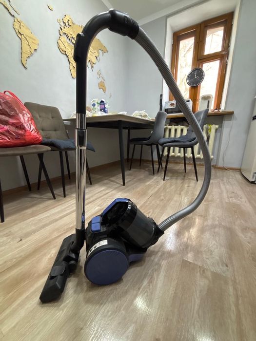 Пылесос Tefal,почти новый.