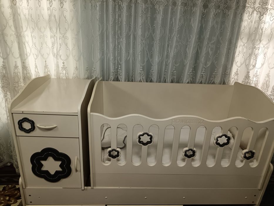 Детски колибел сотилади