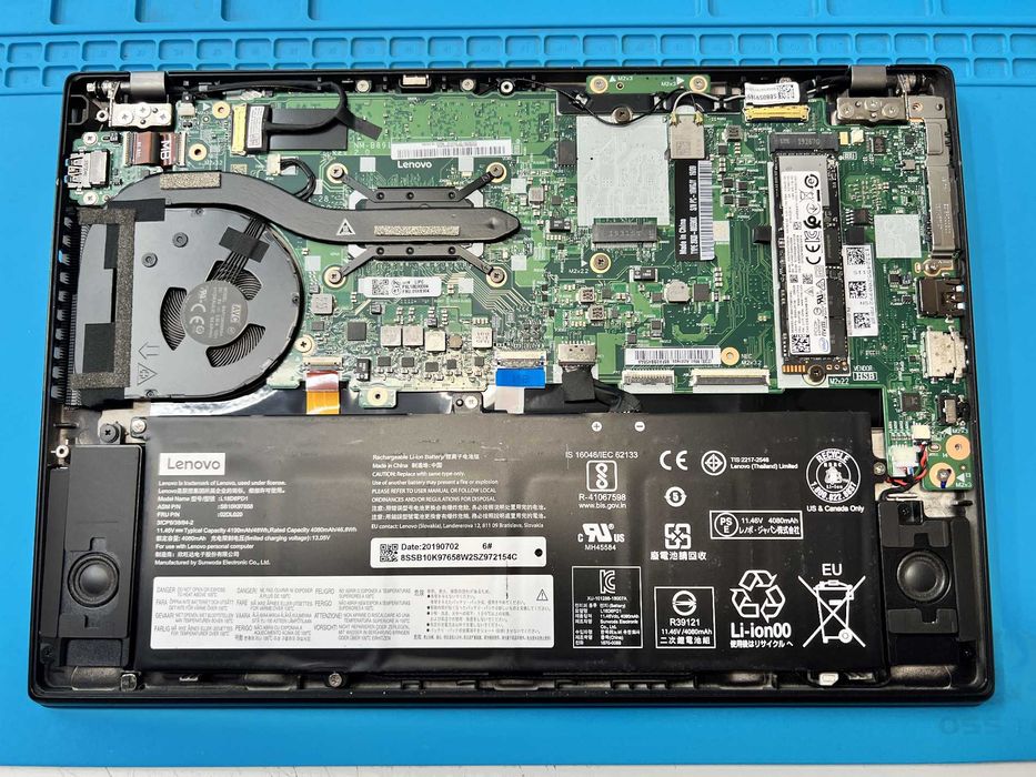 Реновиран лаптоп Lenovo ThinkPad X390 13.3" i5-8265U 16GB 260GB