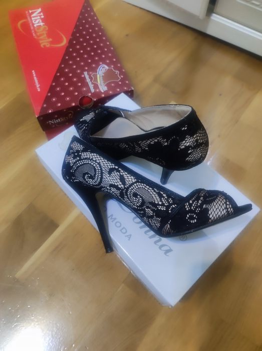 Pantofi decupați Solo Donna