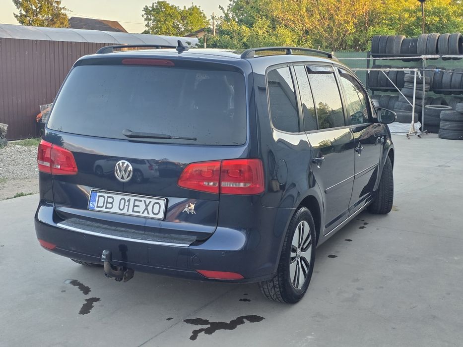 VOLKSWAGEN Touran 2013 — imagine 3