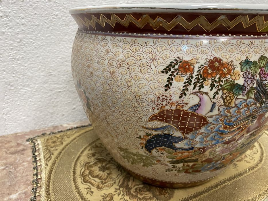 Голяма китайска кашпа от порцелан