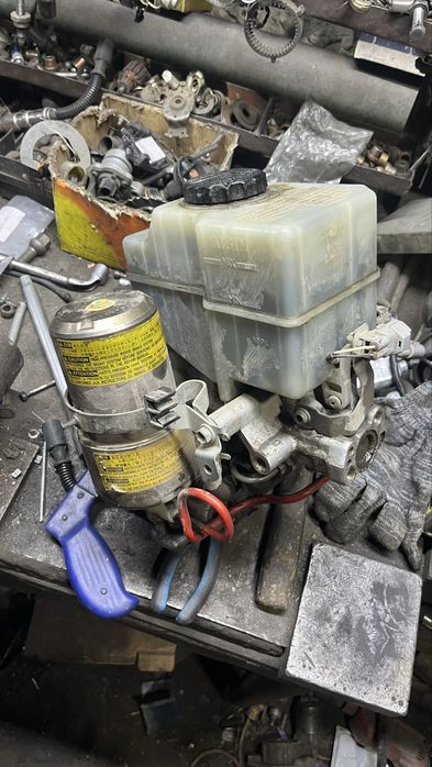 Продам блок АБС блок abs ланд крузер 100