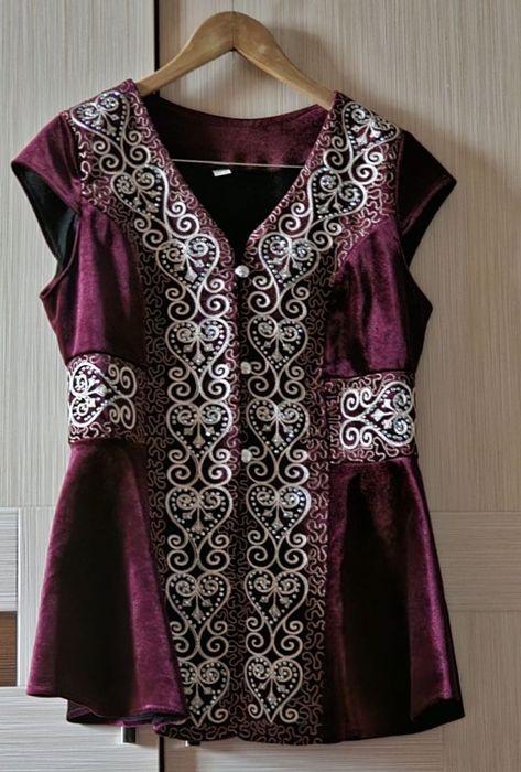 Новая жилетка национальная (жилет) 48 р