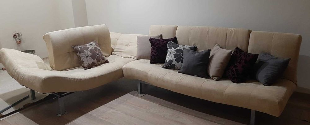 Разтегателен диван - 2 бр., дължина - 2 м.