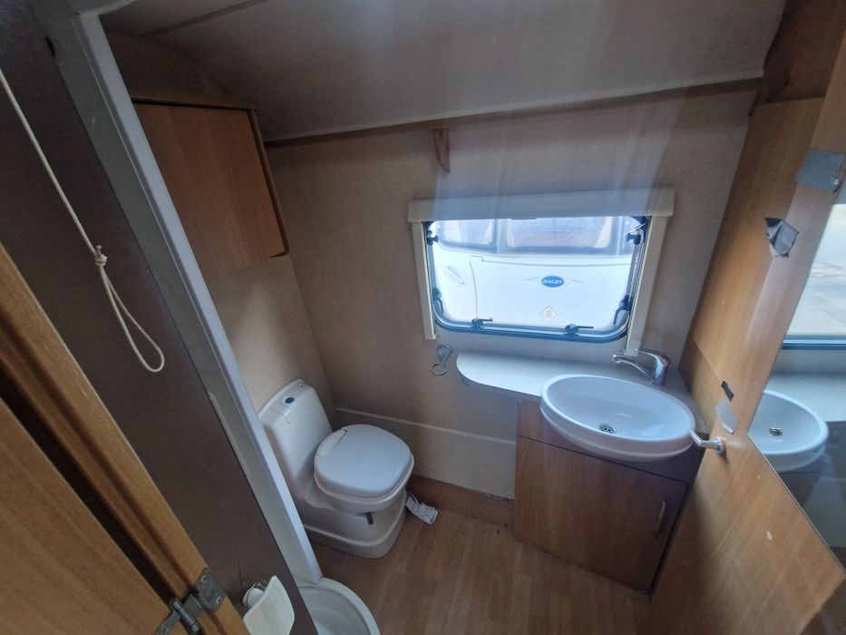 Rulota Swift 2 3 persoane