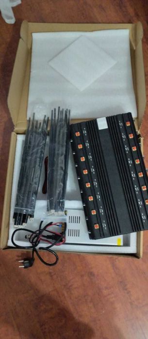 Универсальный подавитель частот "Хищник 16" (130 МГц - 2700 МГц)