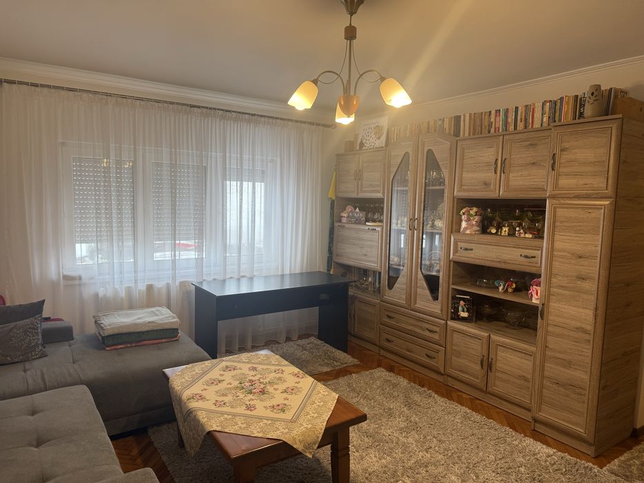 Vand un aoartament in micro 16 parter 2 camere