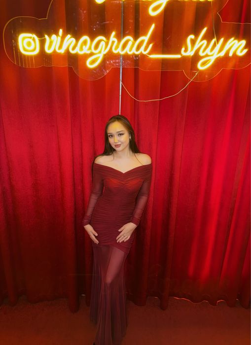 Платье красное