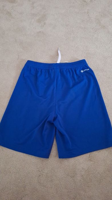 Pantaloni scurti Adidas, 13-14 ani