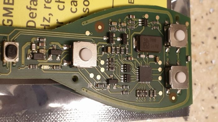 Chei Mercedes noi si Elv reconditionate total, programare pe masina