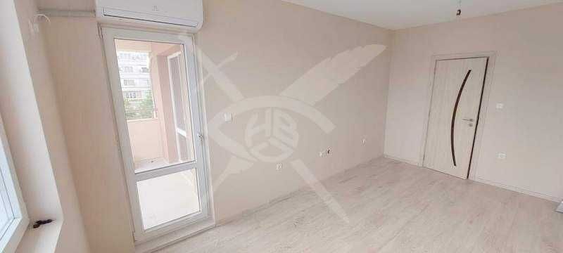 Тристаен апартамент в Славейков 50654