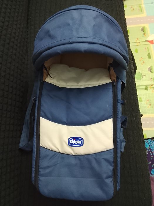 Продается люлька-переноска Chicco Sacca
