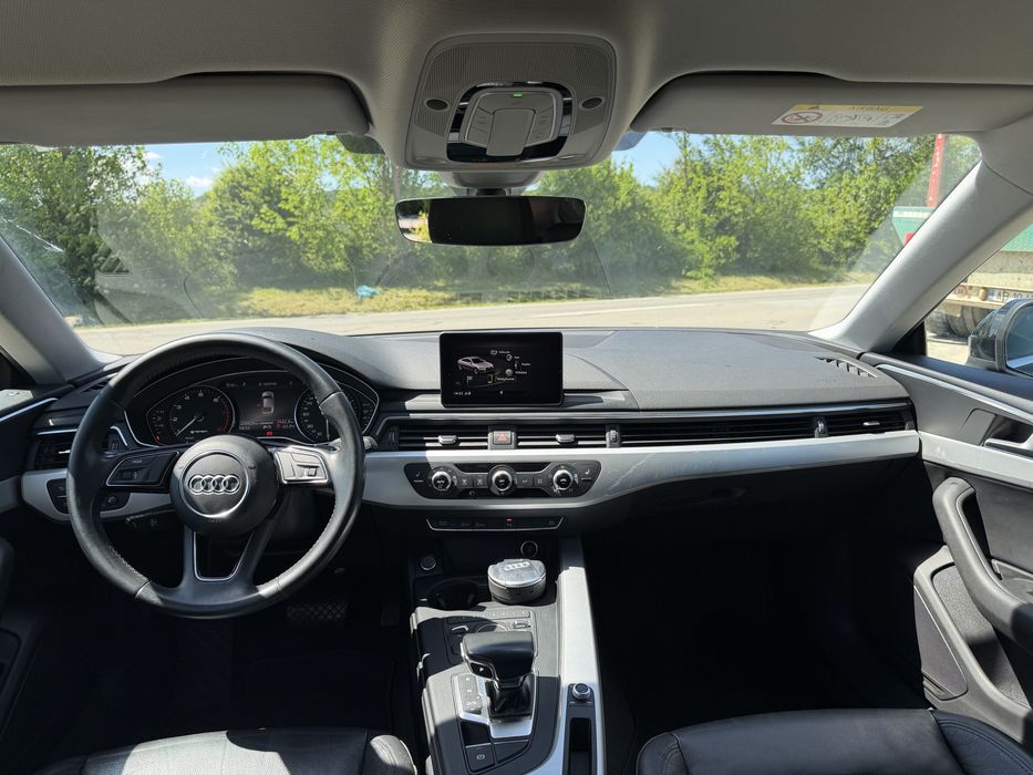 Audi A5 G-tron 2018-08  (Avariat)