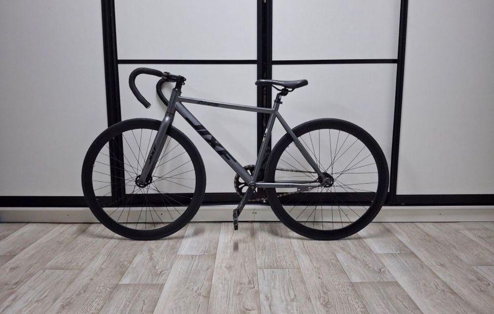 Фикс Jixf at3 в очень хорошем состоянии