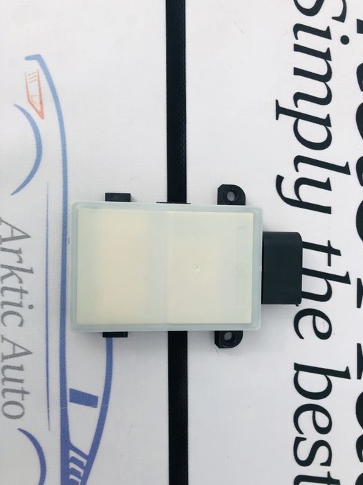 Senzor radar VW /Audi /Porsche cod 4KE907566